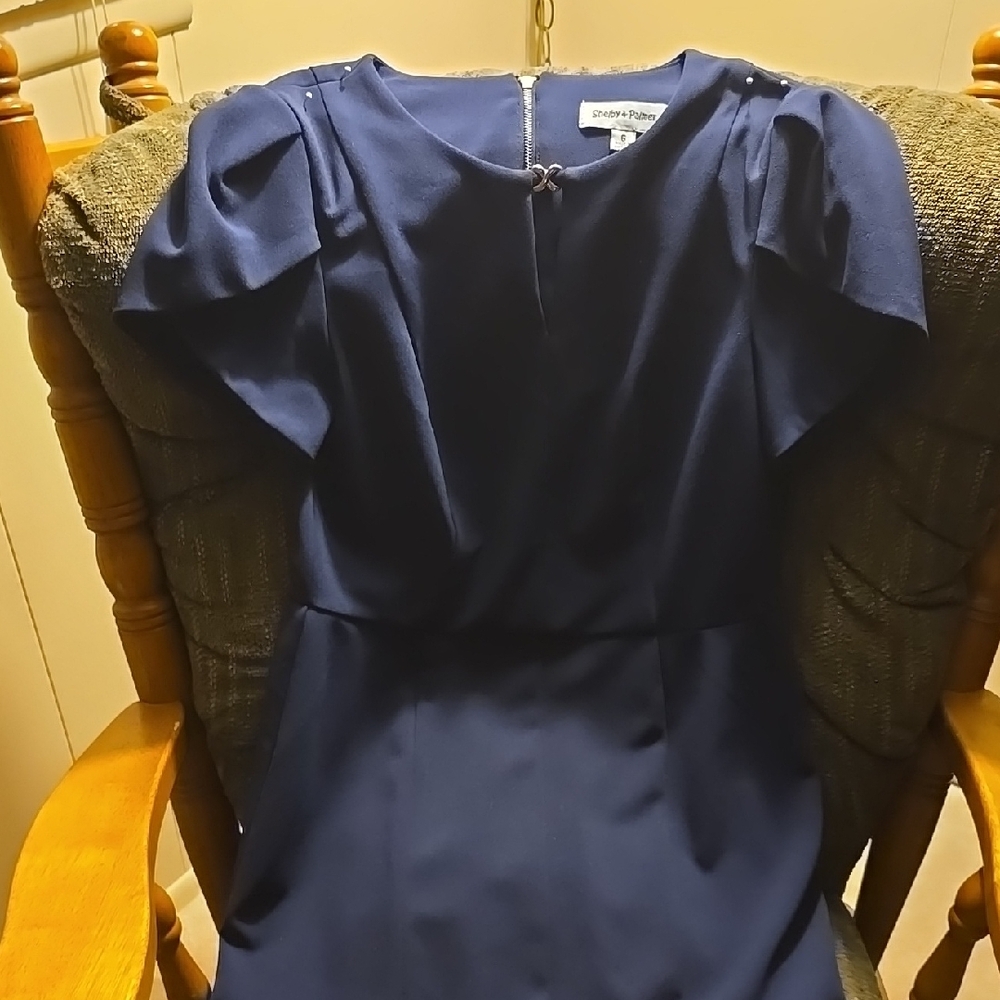 Elegant Blue Dress - Picture 5 of 9